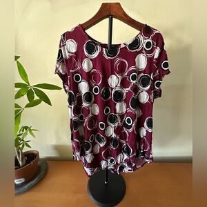 Alfani Women's Top - Burgundy, Black, and White Circle Print